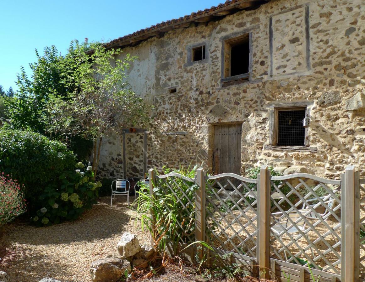 Gites Limousin - La Vienne 维代 外观 照片