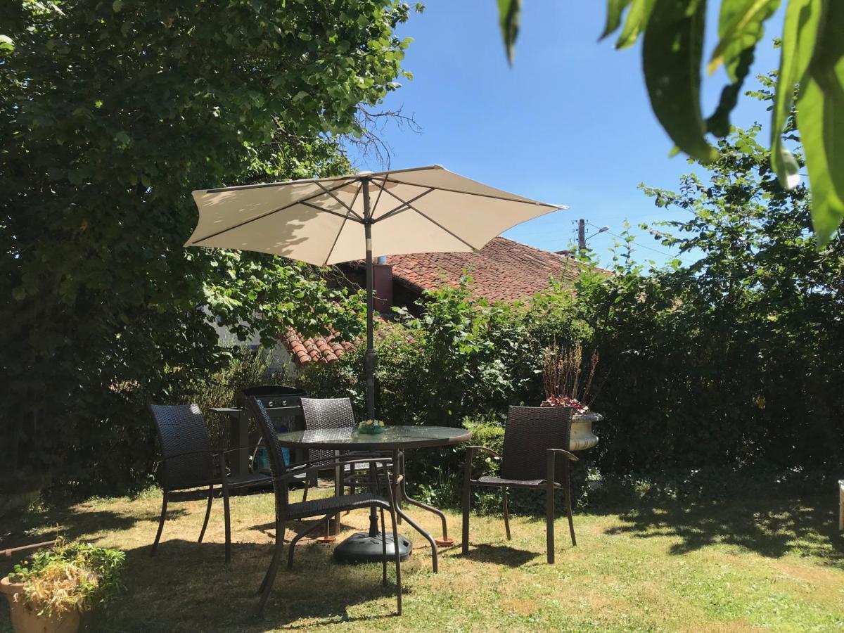 Gites Limousin - La Vienne 维代 外观 照片